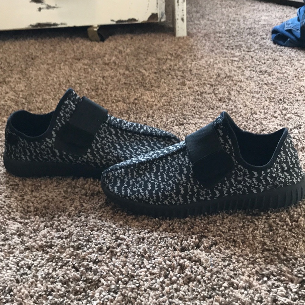 Steve Madden Girl running shoes